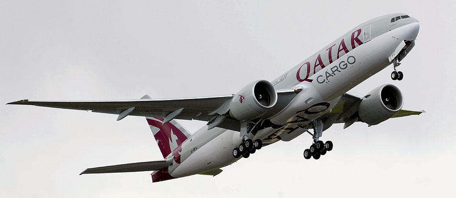 Qatar Airways Prende In Consegna Il Primo B.777-200LR Freighter/Qatar ...